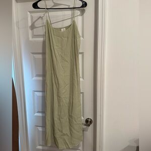 Aritzia wilfred dress sage green size 6